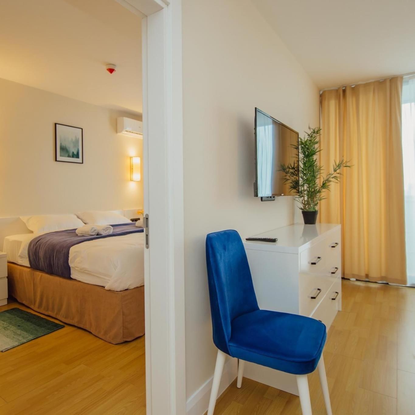 Orbi City Batumi Star Aparthotel Exterior photo