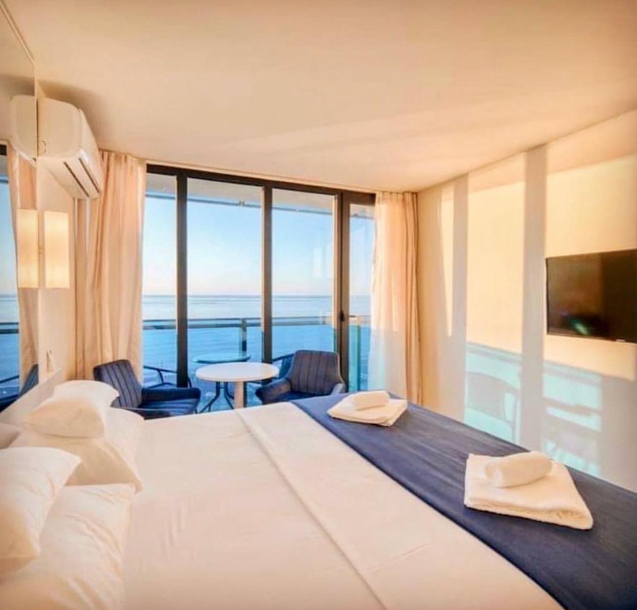 Orbi City Batumi Star Aparthotel Exterior photo